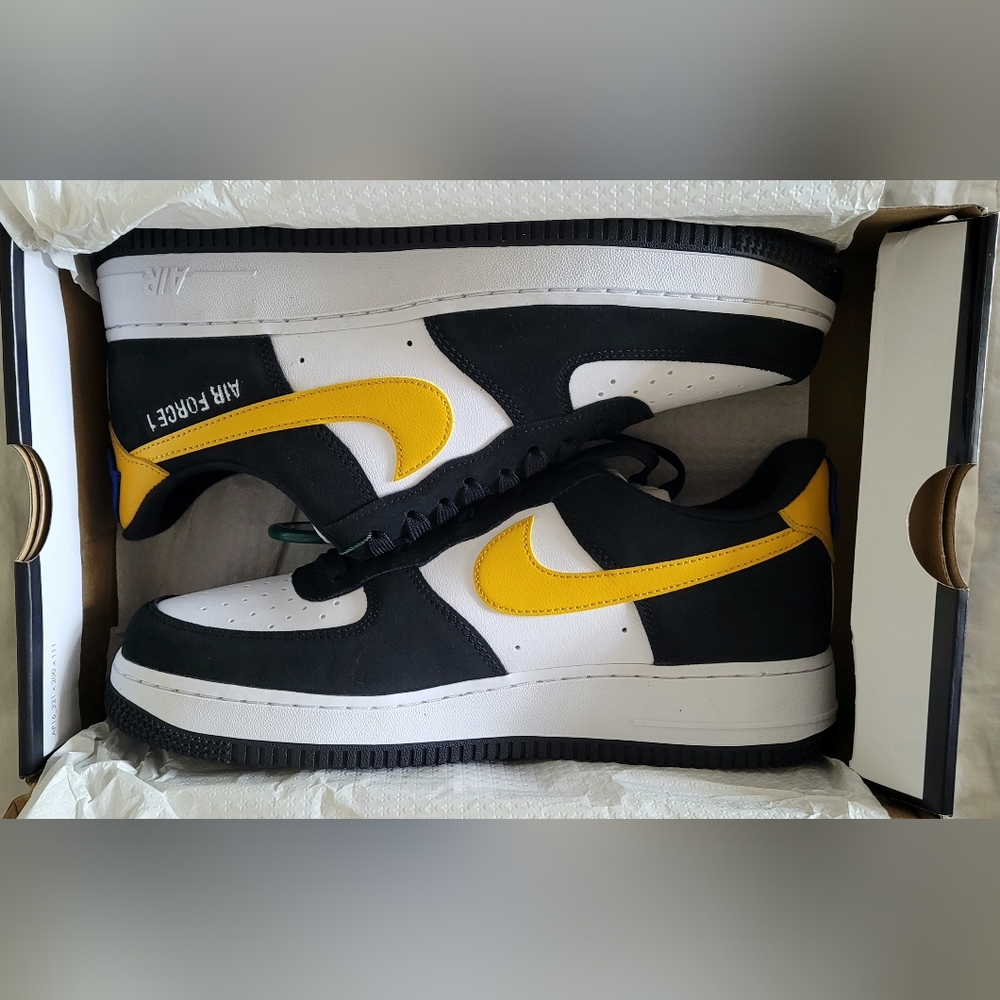 ***BRAND NEW Authentic Nike Air Force Athletic Club Black/Yellow 2022